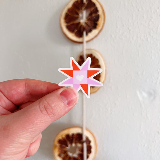 quilt star sticker (red/pink) image 0